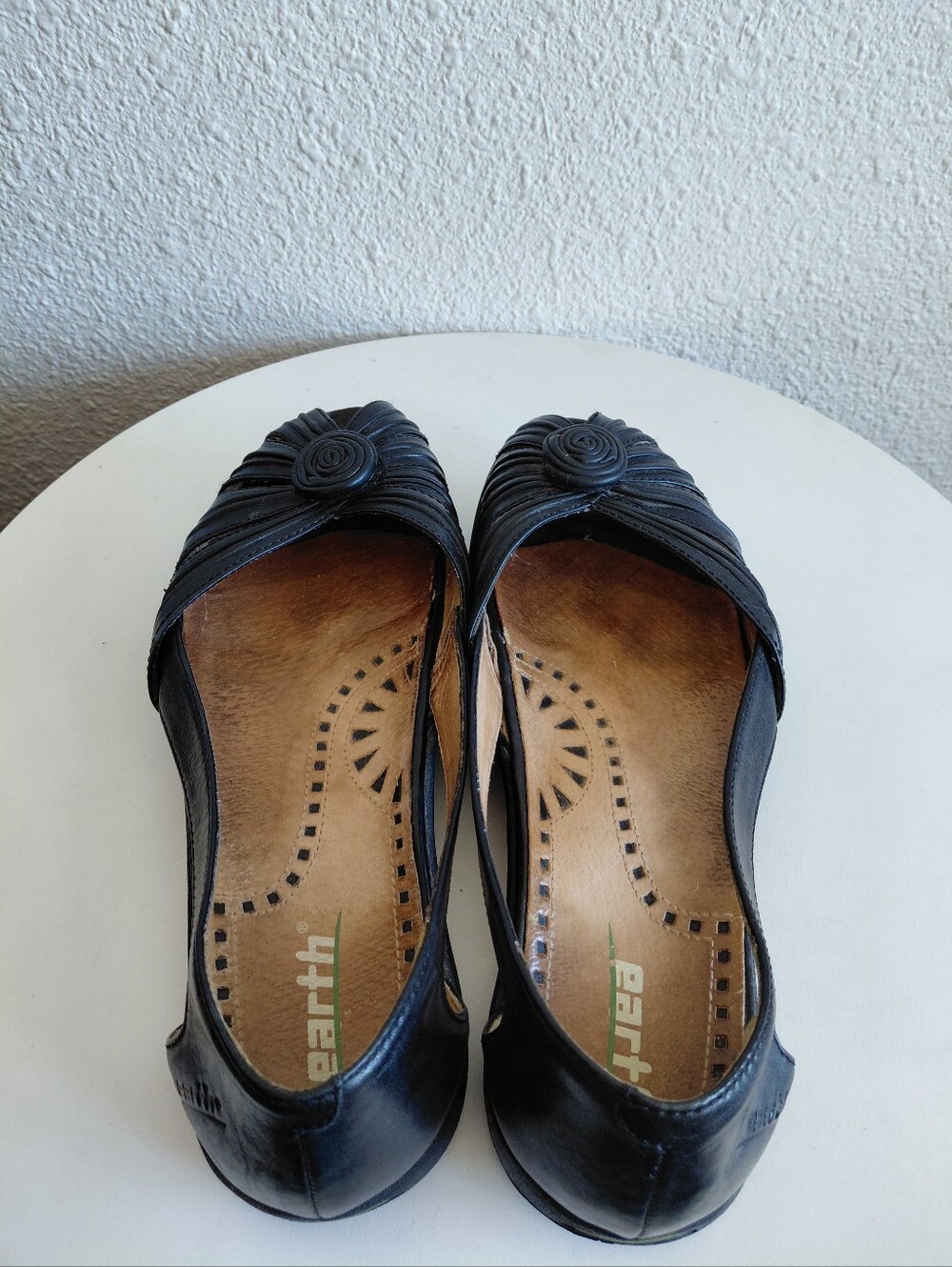 Earth Spirit Blossom Black Leather Slip-On Flat Shoe - Picture 10 of 13